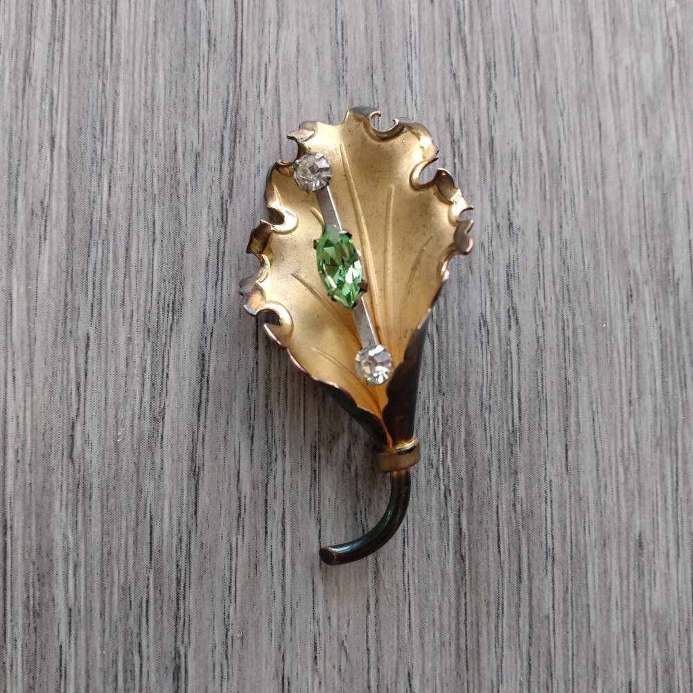 Vintage Bond Boyd Sterling Silver Brooch Leaf with Green & Clear Stones